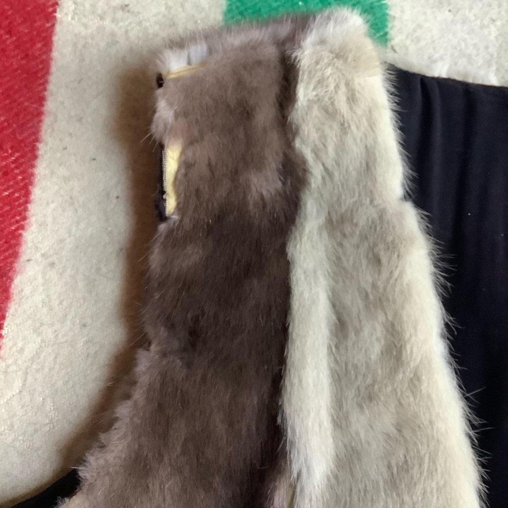 Vintage 60s Real Fur and Leather Vest - Picture 5 of 11